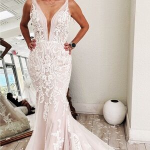 NEVER WORN/ALTERED Kitty Chen Wedding Dress